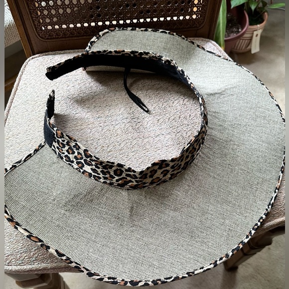Leopard Sun Visor Wide Brim Floppy Hat - Picture 6 of 7